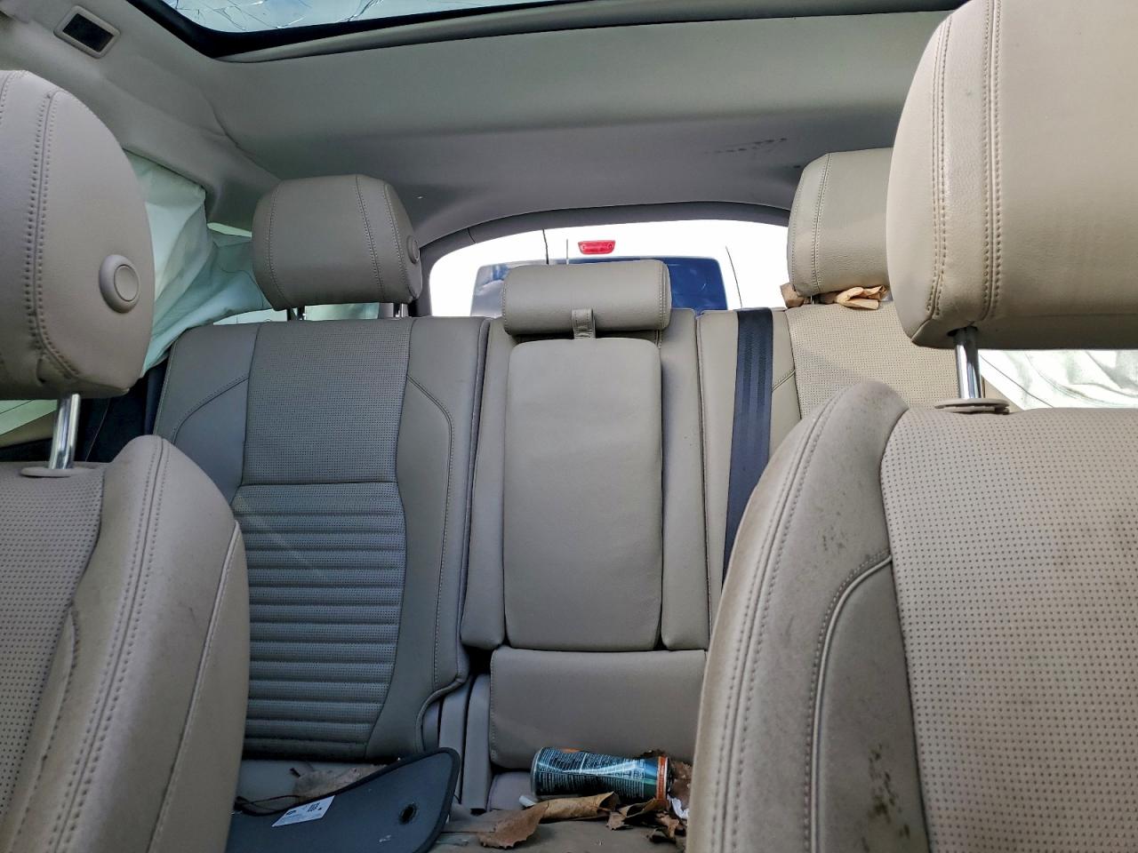 Land Rover Discovery S Image 2