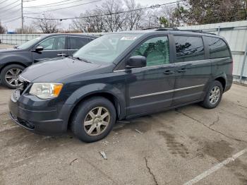  Salvage Chrysler Minivan