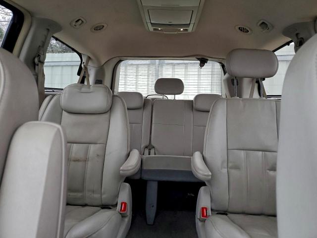 Chrysler Minivan Touring Image 5