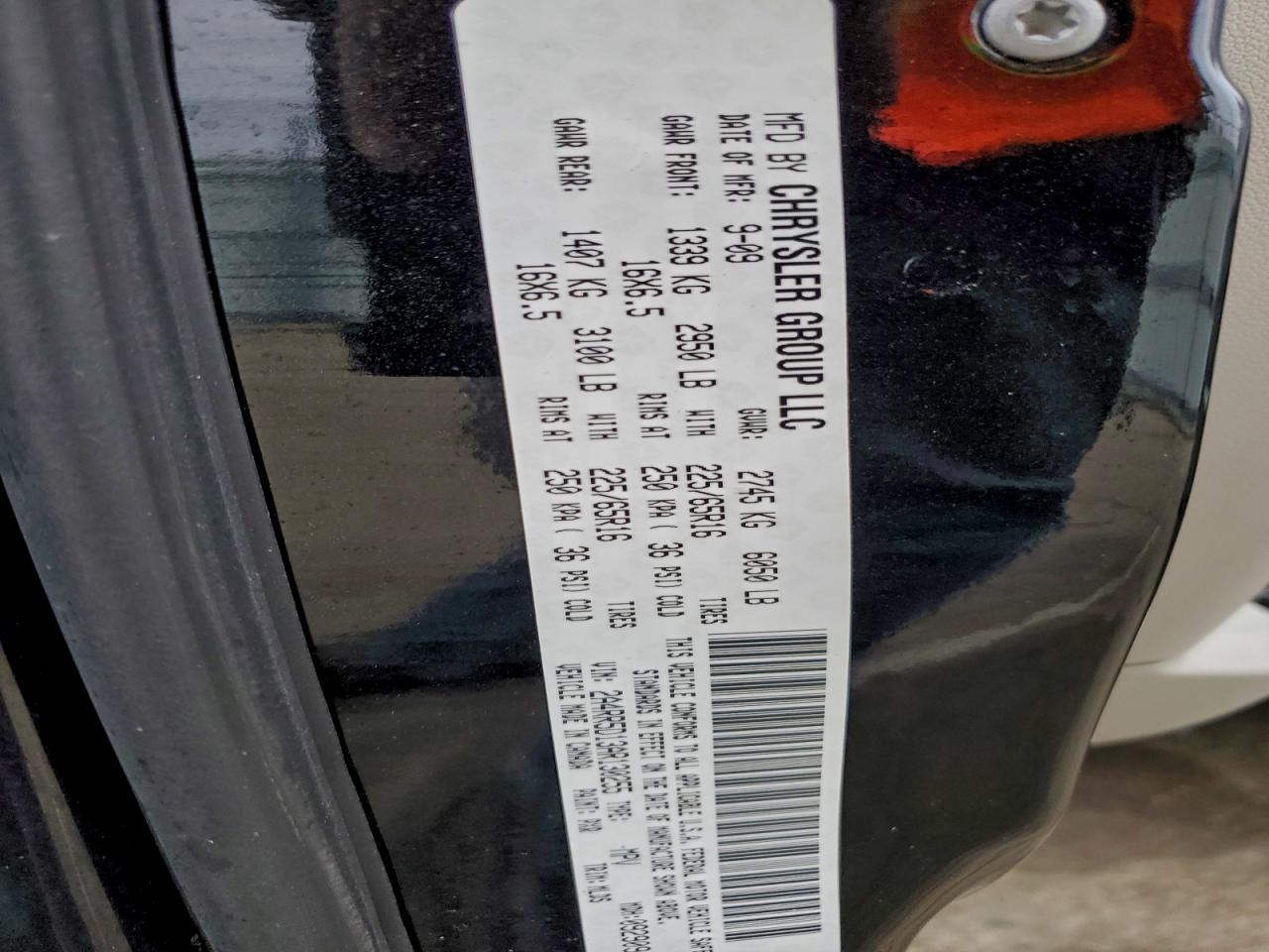 Chrysler Minivan Touring Image 12