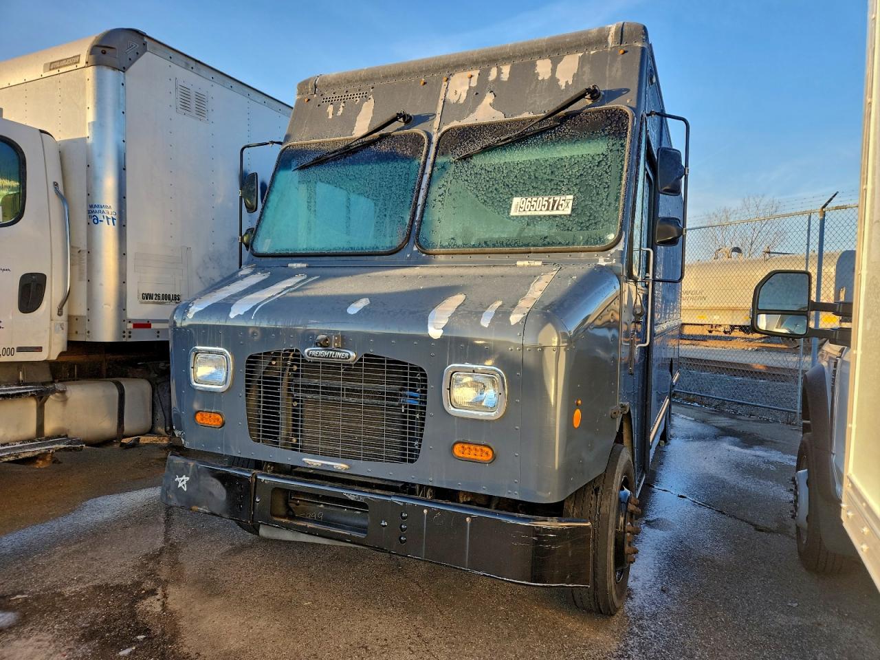 Freightliner Chassis M M Line Walk-in Van Image 1