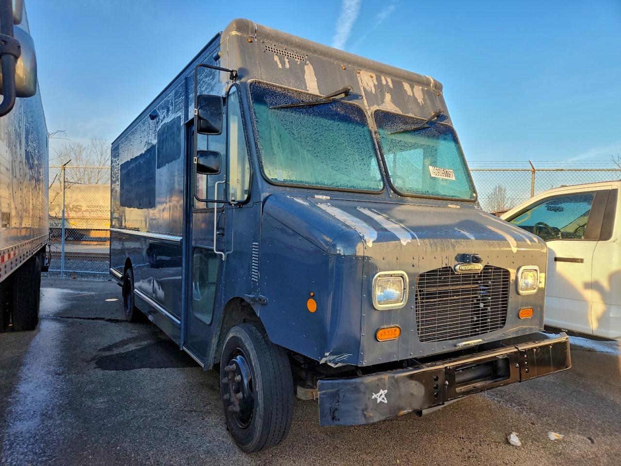 Freightliner Chassis M M Line Walk-in Van Image 12