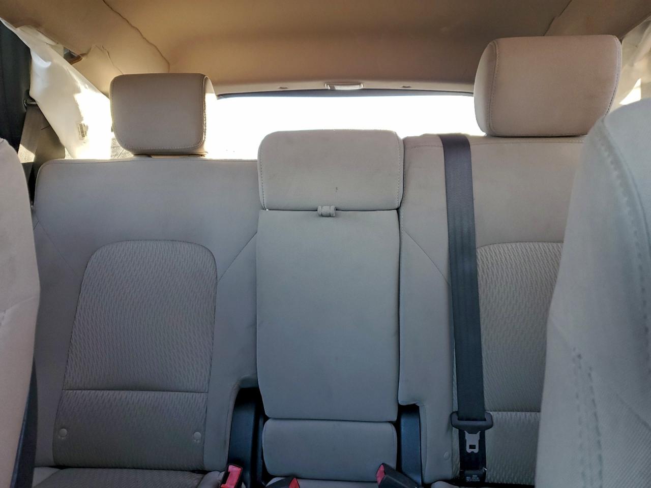 Hyundai SANTA FE Image 9