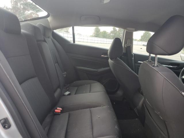 Nissan Altima Sv Image 12