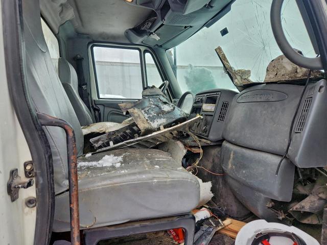 International 4300 4300 Image 9