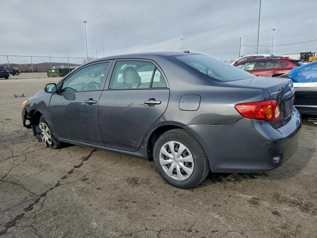 Toyota Corolla Base Image 2