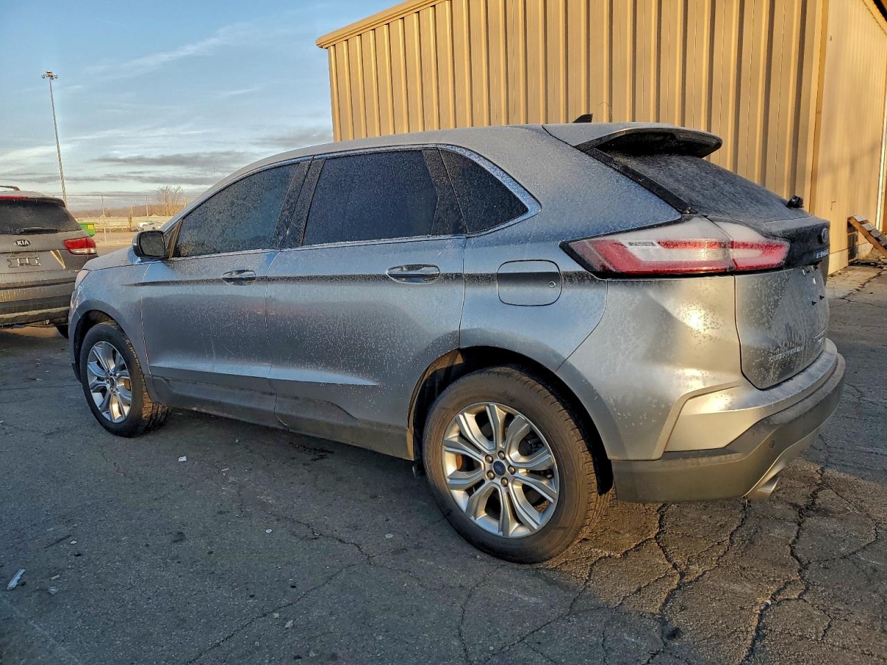 Ford Edge Titanium Image 5