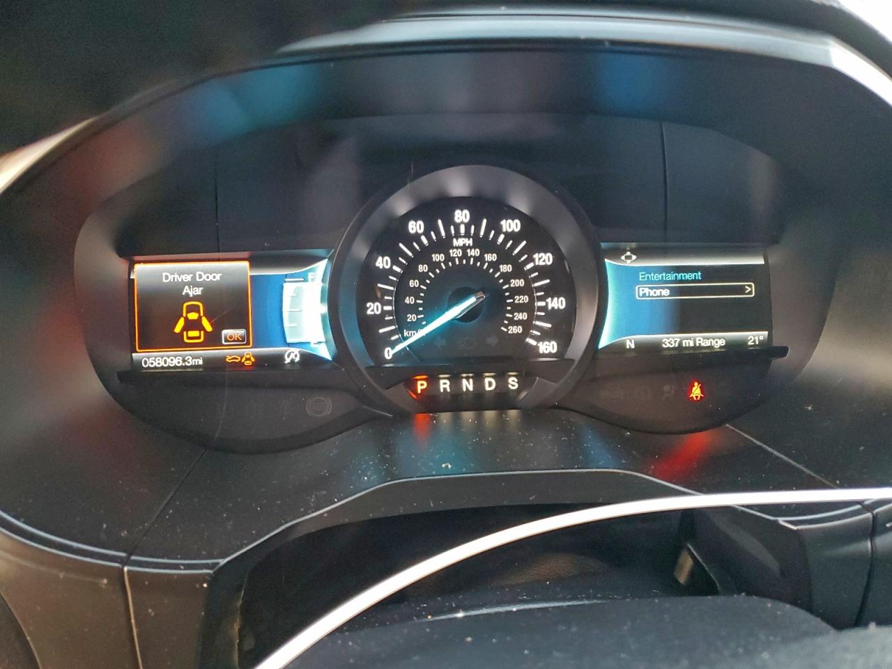 Ford Edge Titanium Image 12