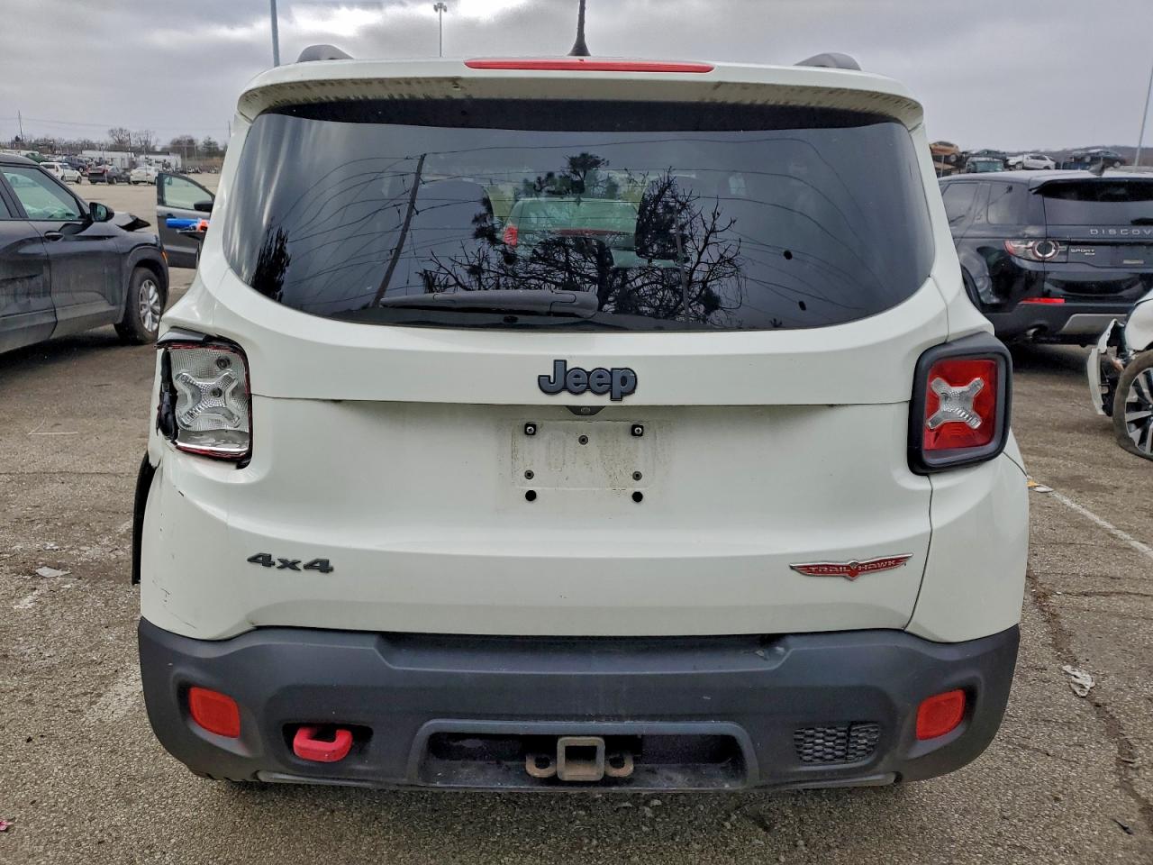 Jeep Renegade Trailhawk Image 5