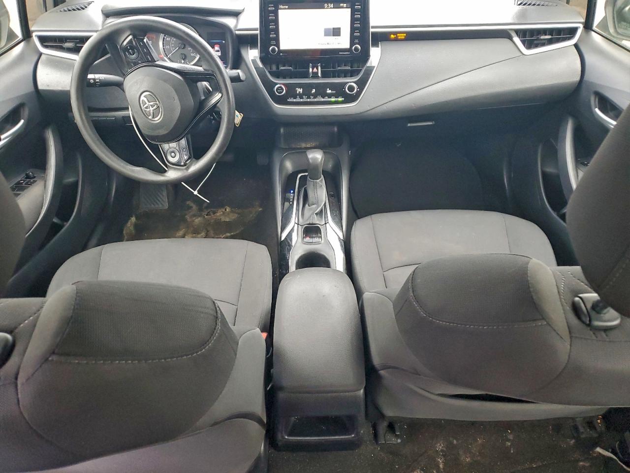 Toyota Corolla Le Image 6